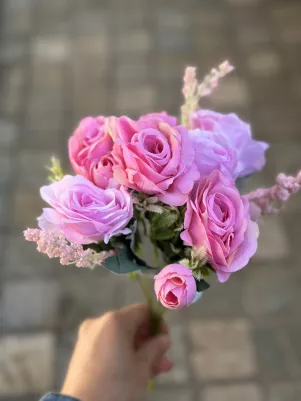 Kytička ruža s doplnkom, TOP kvalita, 6x stonka, 31cm, ružová